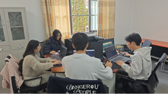 以智育才,赓续华章2025年第四届“金育杯”金融智能投顾大赛全国总决赛圆满落幕(图9)